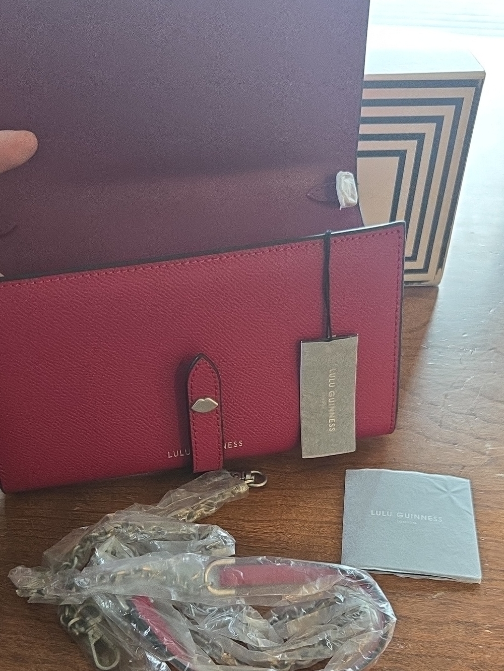 Lulu Guinness Crossbody Wallet Raspberry NWT In Box - Picture 5 of 5